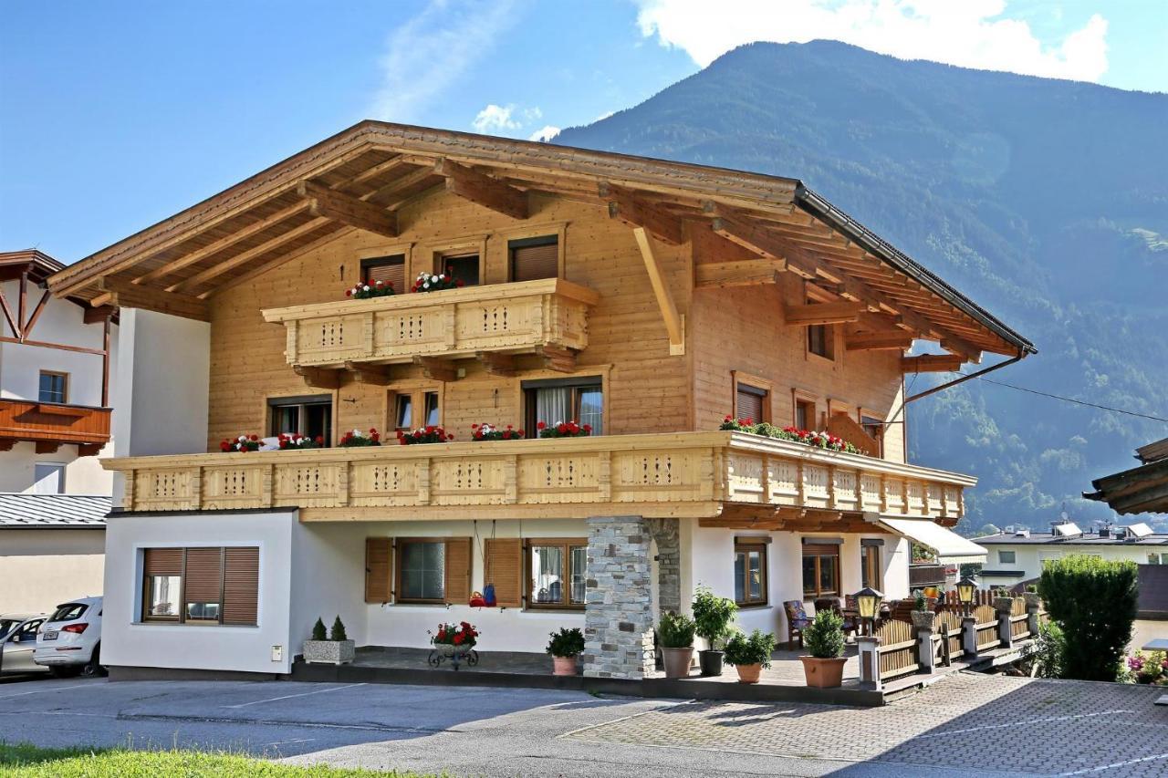 Haus Jochler Διαμέρισμα Ried im Zillertal Εξωτερικό φωτογραφία