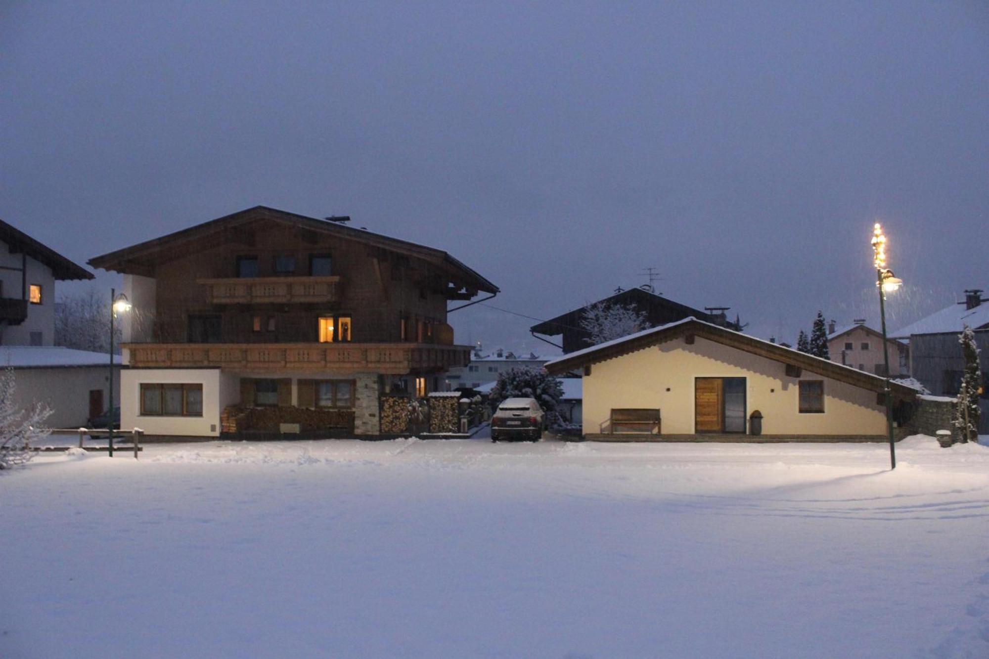 Haus Jochler Διαμέρισμα Ried im Zillertal Εξωτερικό φωτογραφία