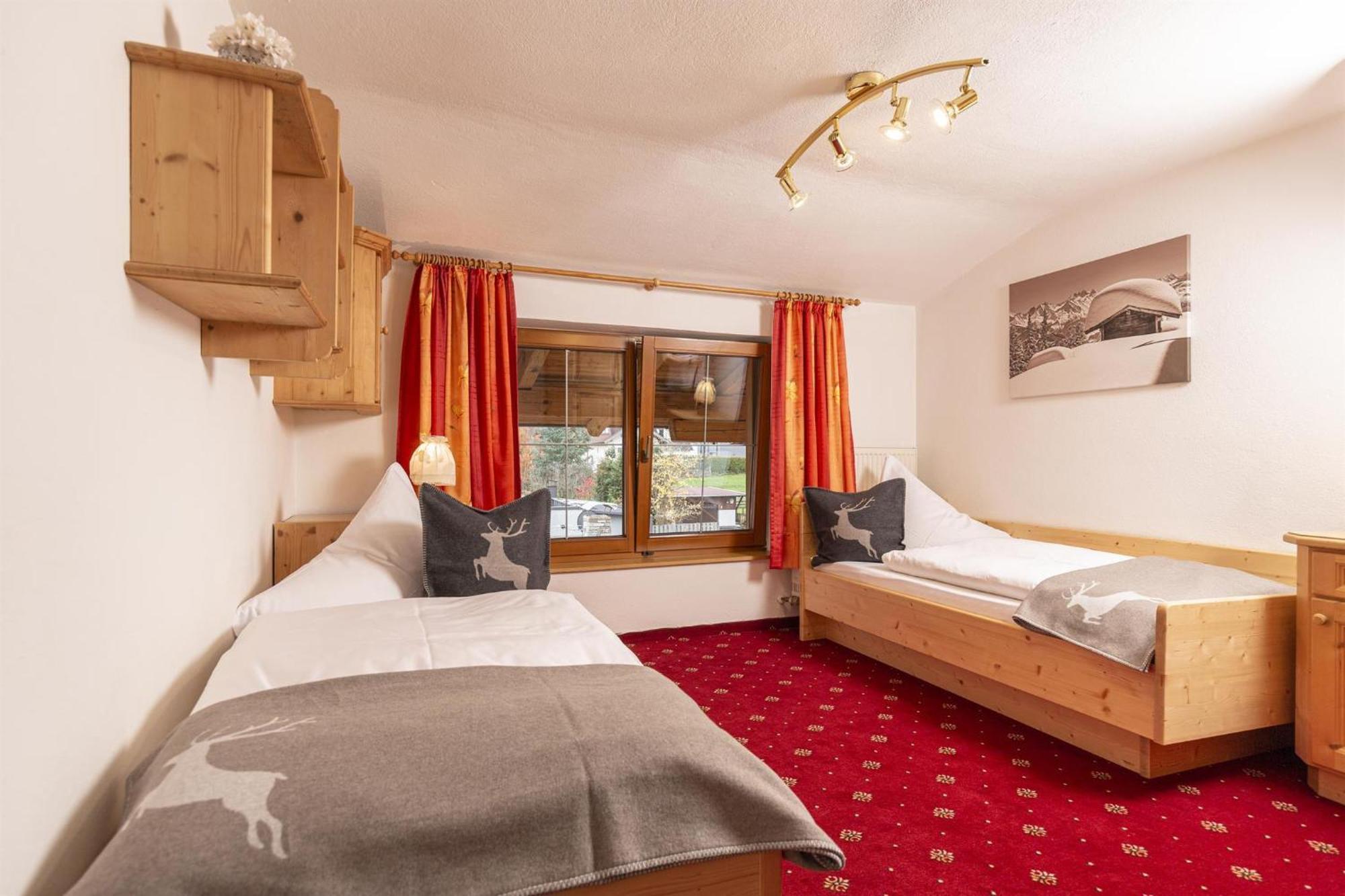 Haus Jochler Διαμέρισμα Ried im Zillertal Δωμάτιο φωτογραφία